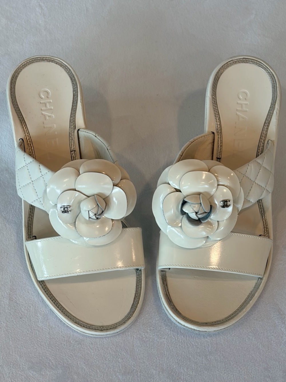 CHANEL Matelasse Leather Block Heel Slides, Camelia w/CCs,box, cream, 36.5C - Picture 7 of 16